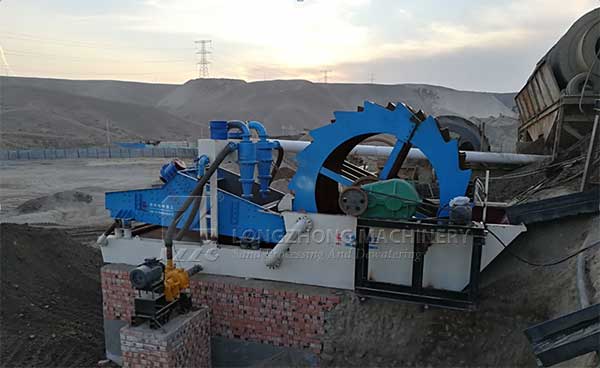 sand_washer_in_peru